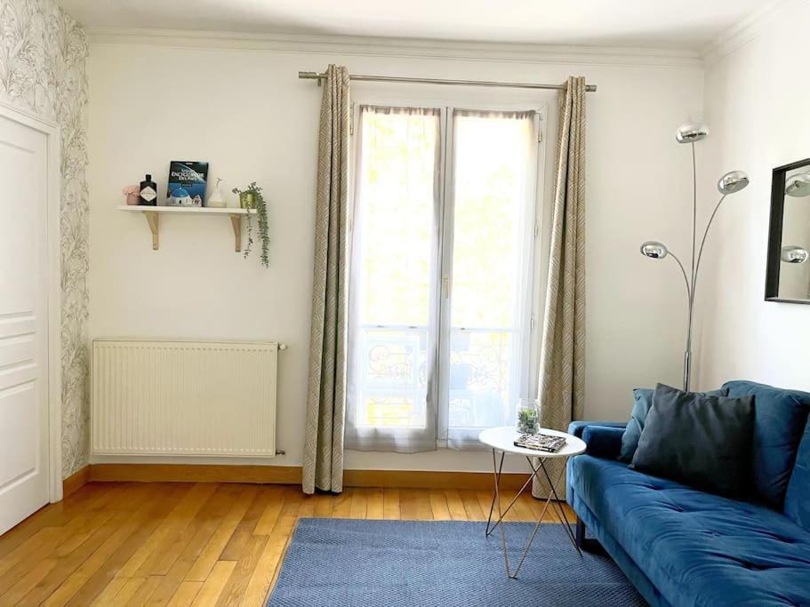 Appartement A 2 Pas Du Metro Parijs